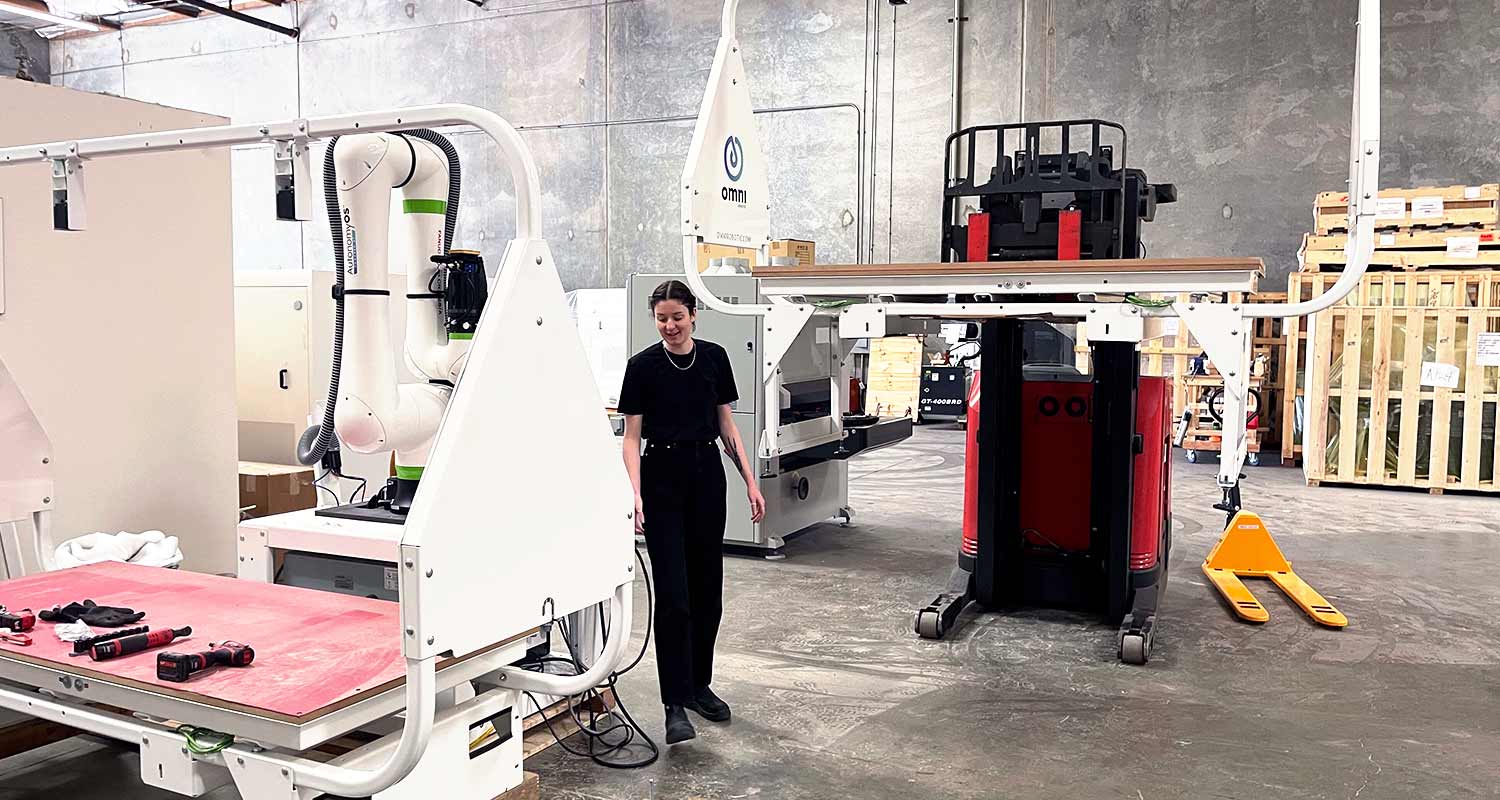 Arielle prepares the PSA-80 Pro for the demo at Akhurst, Anaheim, CA