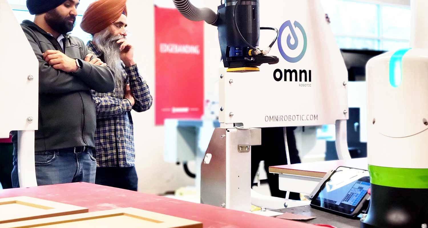 Audience members attentively watch the PSA-80 Pro in action, showcased during a live demonstration at the Focus Show in Delta, BC, April, 2024.